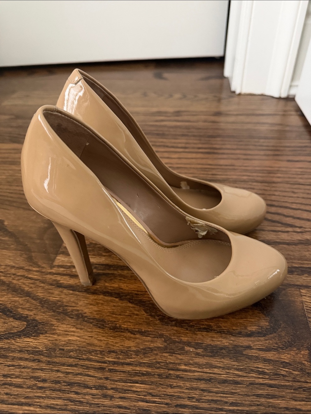 Jessica Simpson Nude Patent High Heel Pumps - Picture 3 of 6